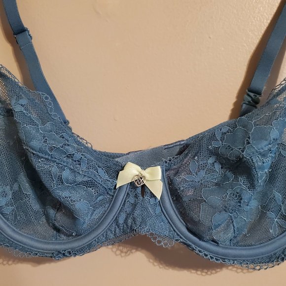 NWT Victoria's Secret Lace Bra size 34b - Picture 1 of 5